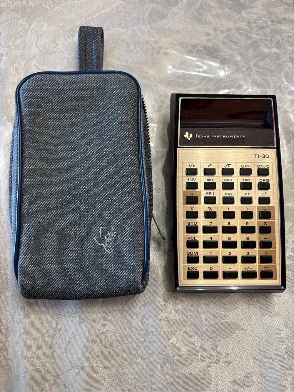 TEXAS INSTRUMENTS TI-30 Vintage Scientific Calculator Red LED Denim Case USA